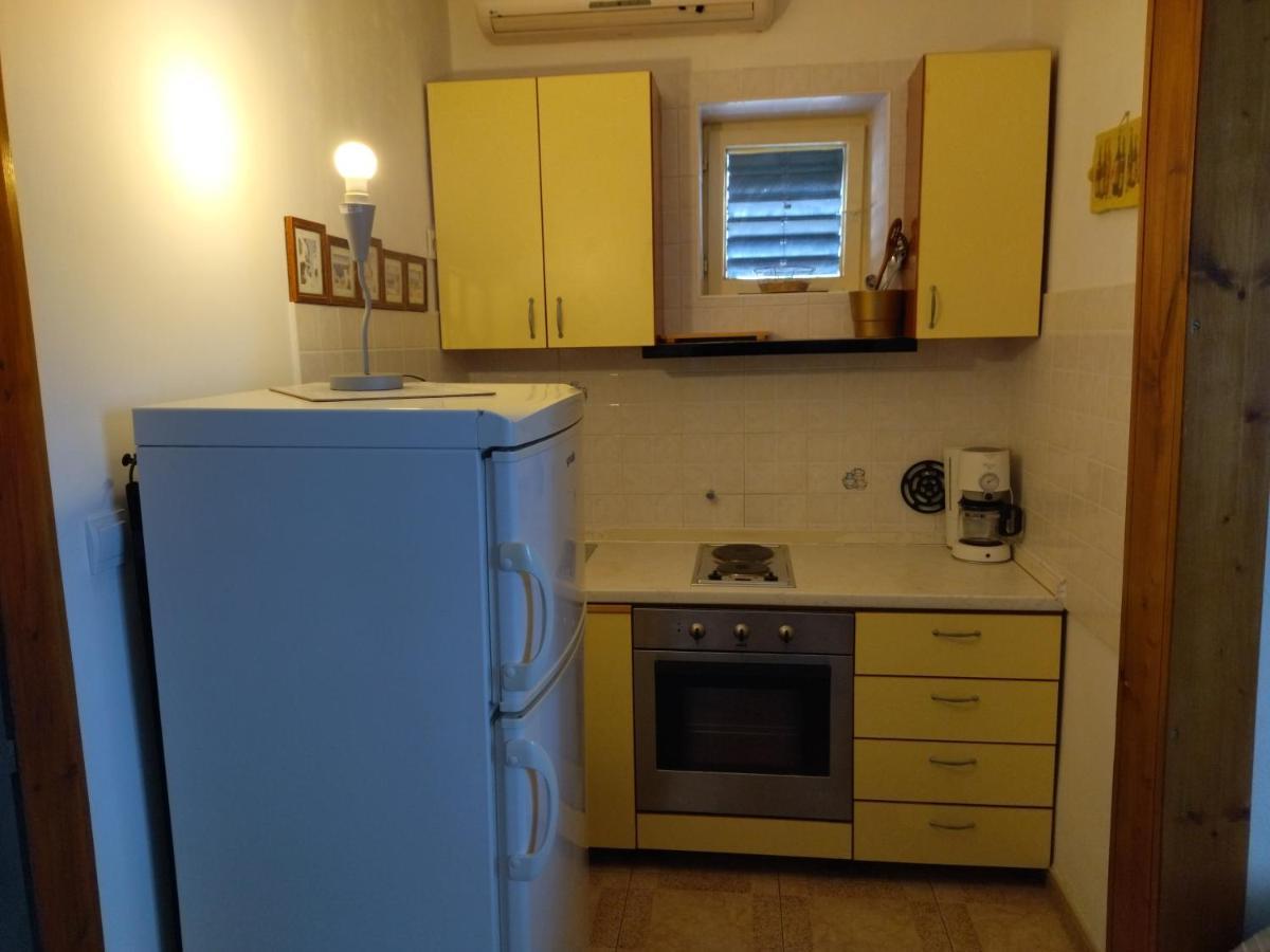 Apartments Maja I Mate Sućuraj Buitenkant foto
