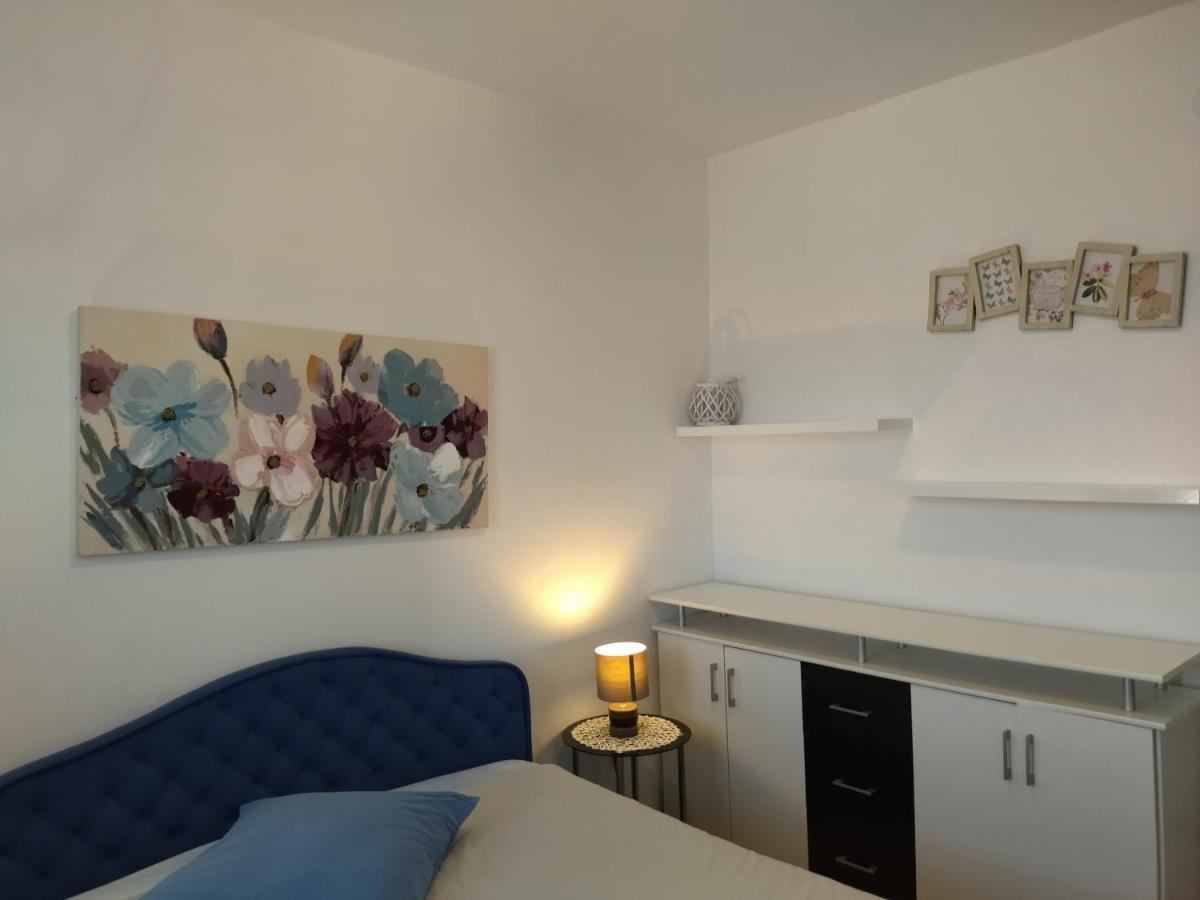 Apartments Maja I Mate Sućuraj Buitenkant foto