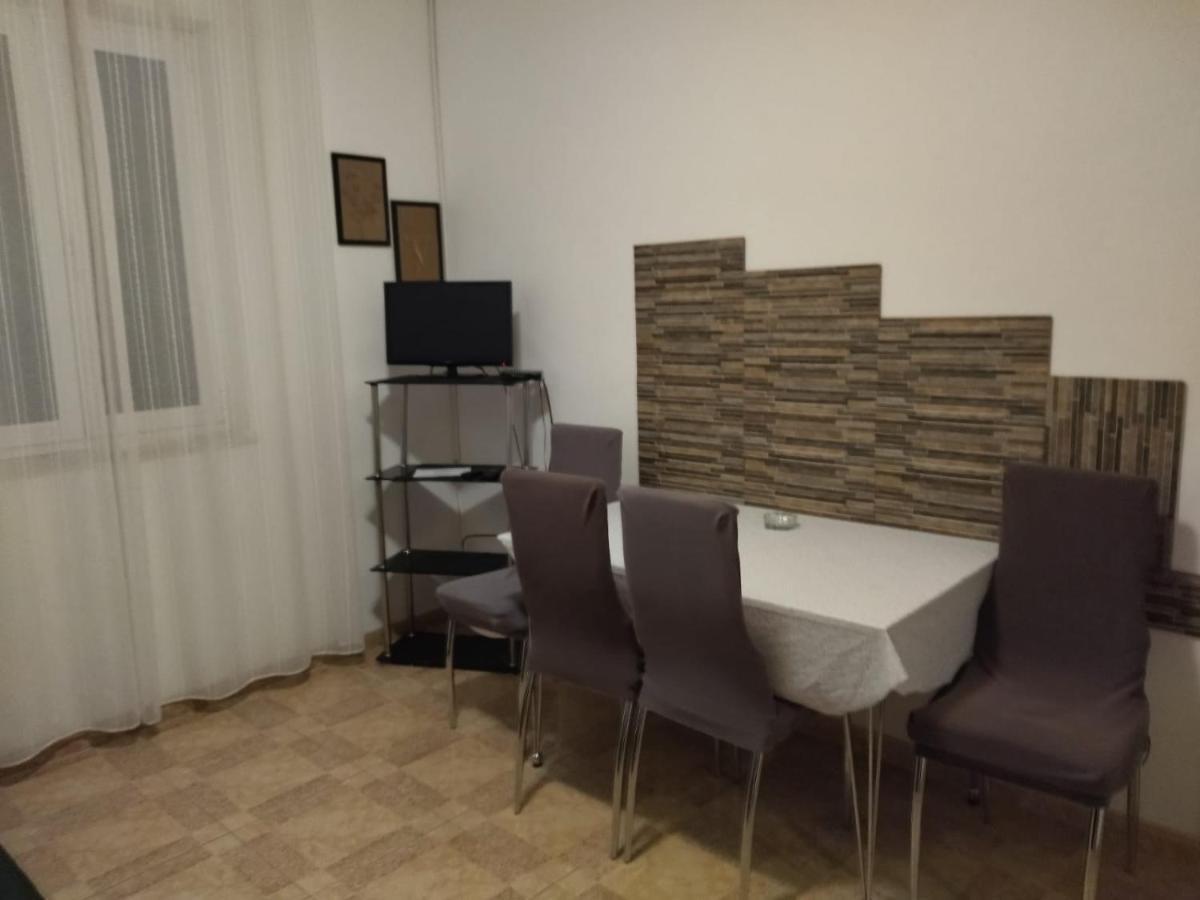 Apartments Maja I Mate Sućuraj Buitenkant foto